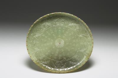 图片[2]-Jade round plate with carved floral patterns, Mughal Empire-China Archive